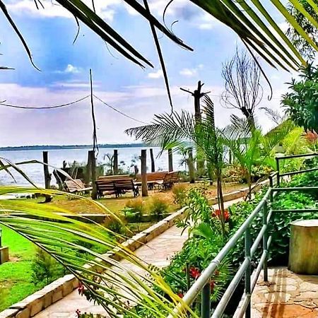 Gipir And Labongo Safari Lodge Ltd Pakwach Ngoại thất bức ảnh