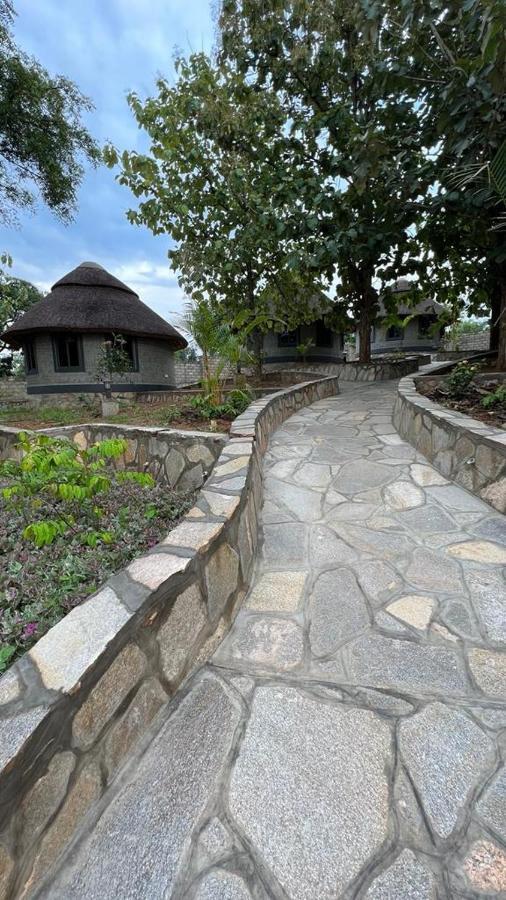 Gipir And Labongo Safari Lodge Ltd Pakwach Ngoại thất bức ảnh