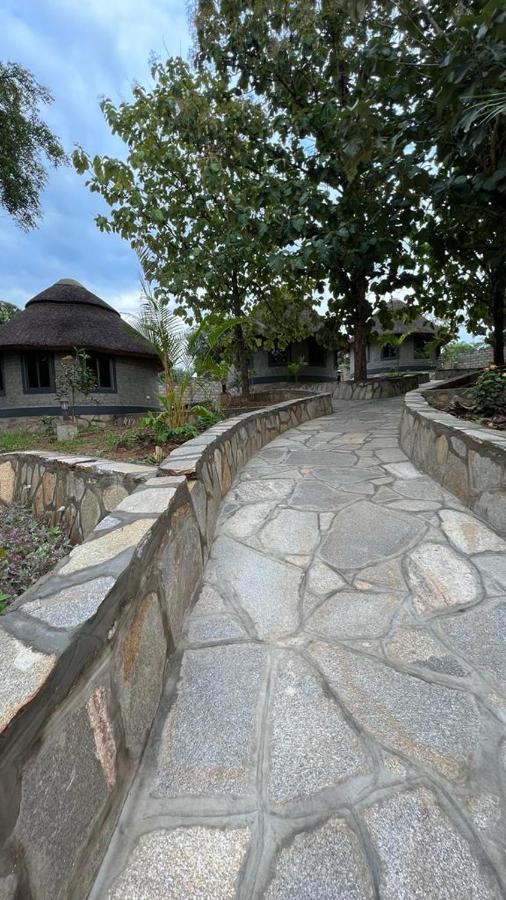 Gipir And Labongo Safari Lodge Ltd Pakwach Ngoại thất bức ảnh