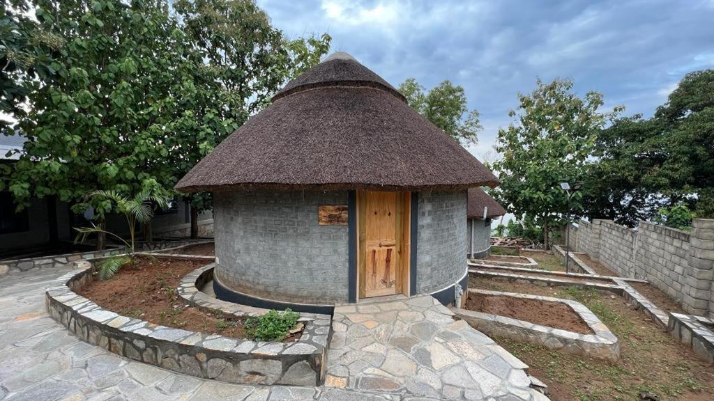 Gipir And Labongo Safari Lodge Ltd Pakwach Ngoại thất bức ảnh