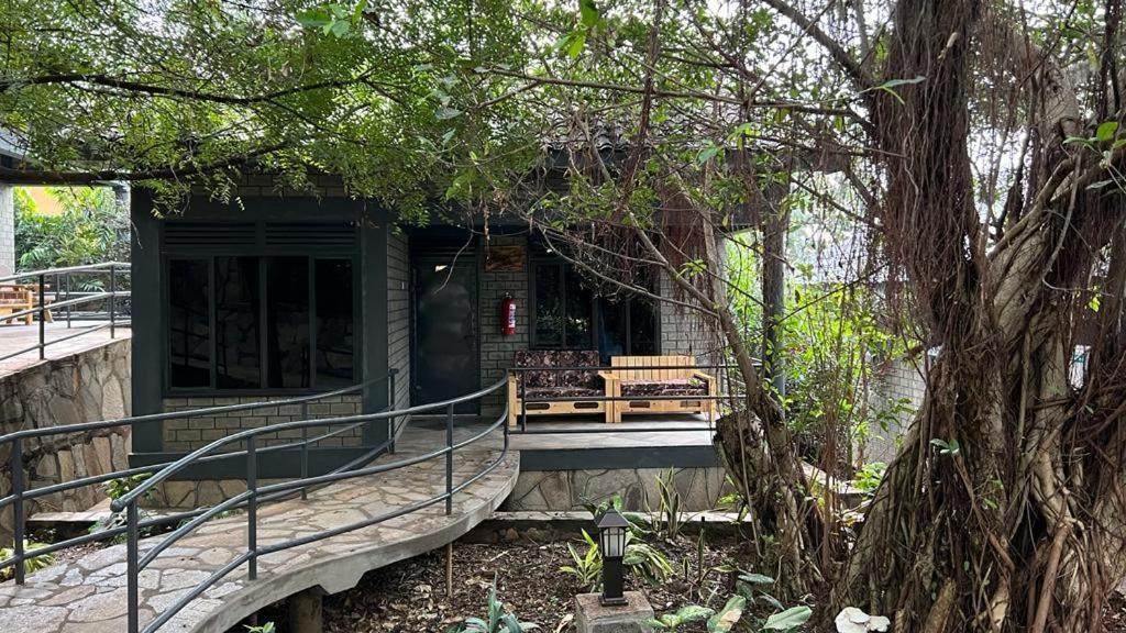 Gipir And Labongo Safari Lodge Ltd Pakwach Ngoại thất bức ảnh
