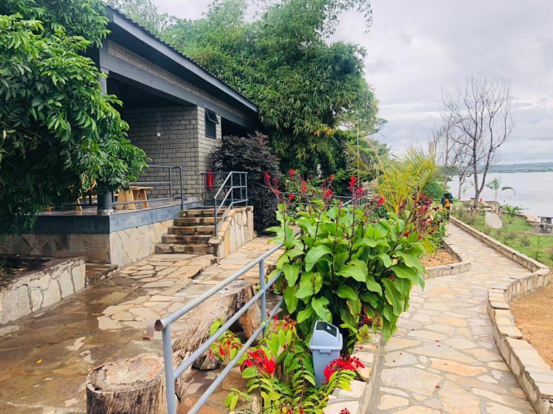 Gipir And Labongo Safari Lodge Ltd Pakwach Ngoại thất bức ảnh