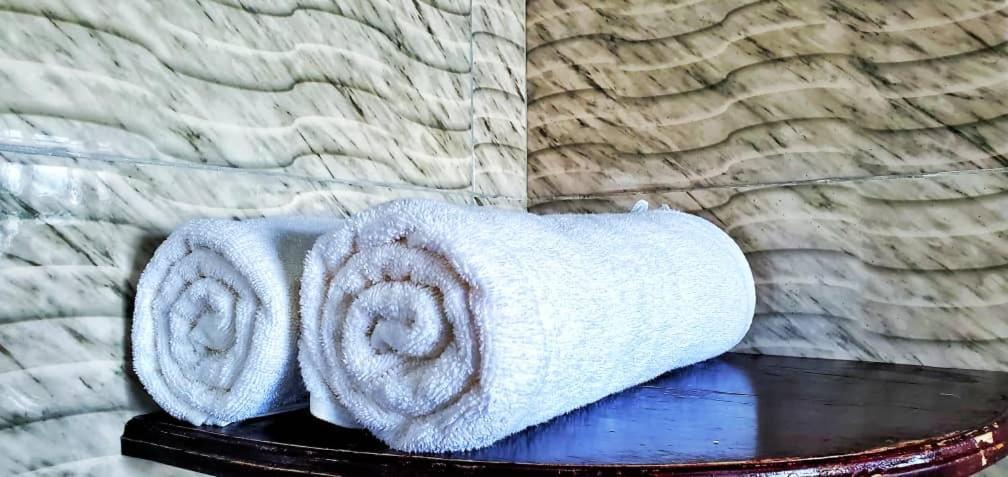Gipir And Labongo Safari Lodge Ltd Pakwach Ngoại thất bức ảnh